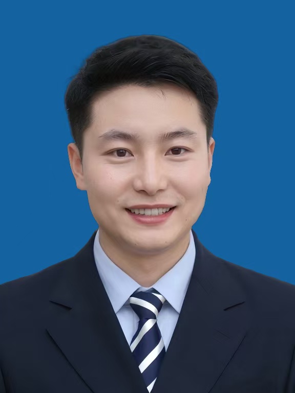 张玉柱照片.jpg